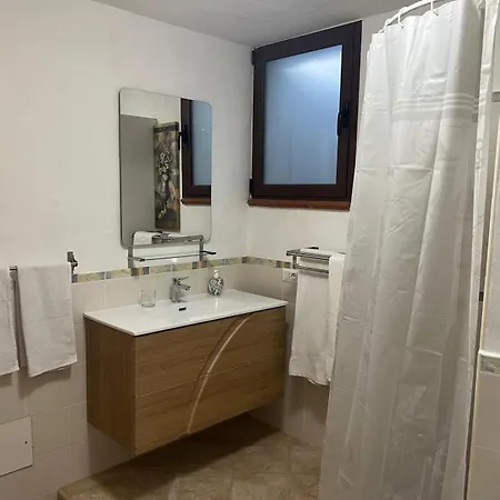 Adriana - - Mini - Cagliari Villasimus Sardegna * Торре-делле-Стелле