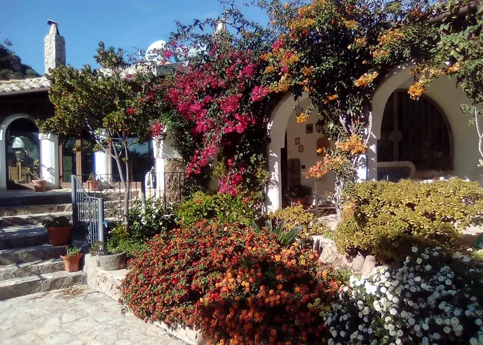 Adriana - - Mini - Cagliari Villasimus Sardegna 托雷德尔斯泰尔